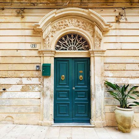 Cataldi's Rooms Noto Esterno foto