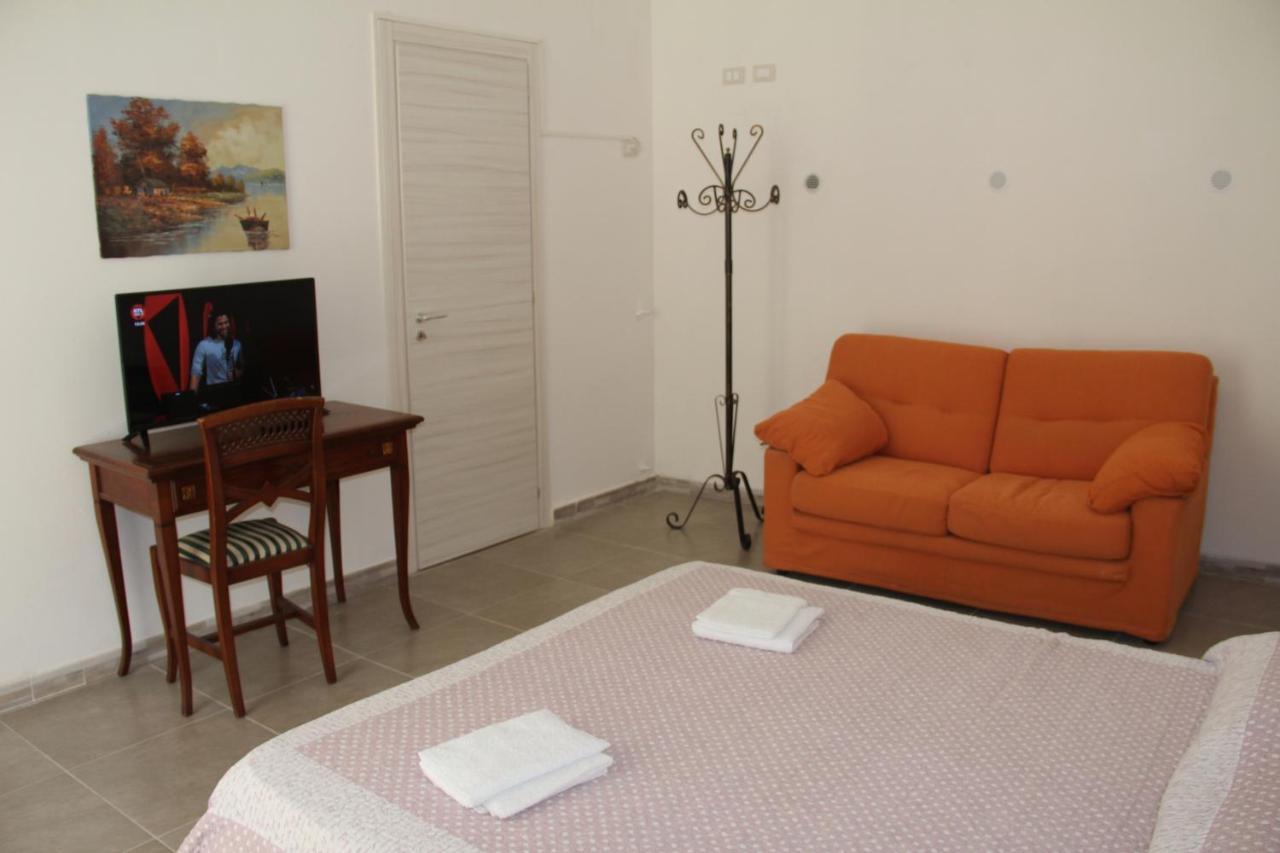 Cataldi's Rooms Noto Esterno foto