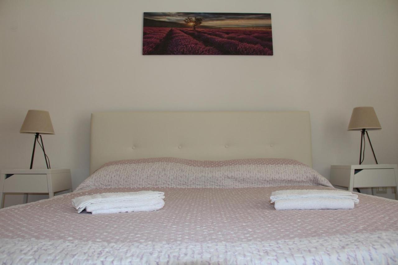 Cataldi's Rooms Noto Esterno foto